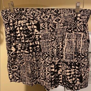 Patterned lightweight shorts